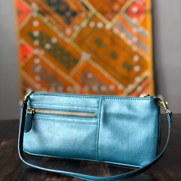 Emerald Green clutch with gold stud accents - Picture 3 of 5